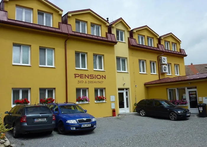 No 28 Rooms & Apartments